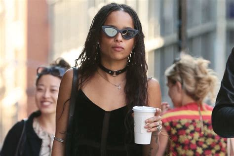 zoe kravitz porn|Vídeos porno de Zoe Kravitz desnuda: vídeos porno y。